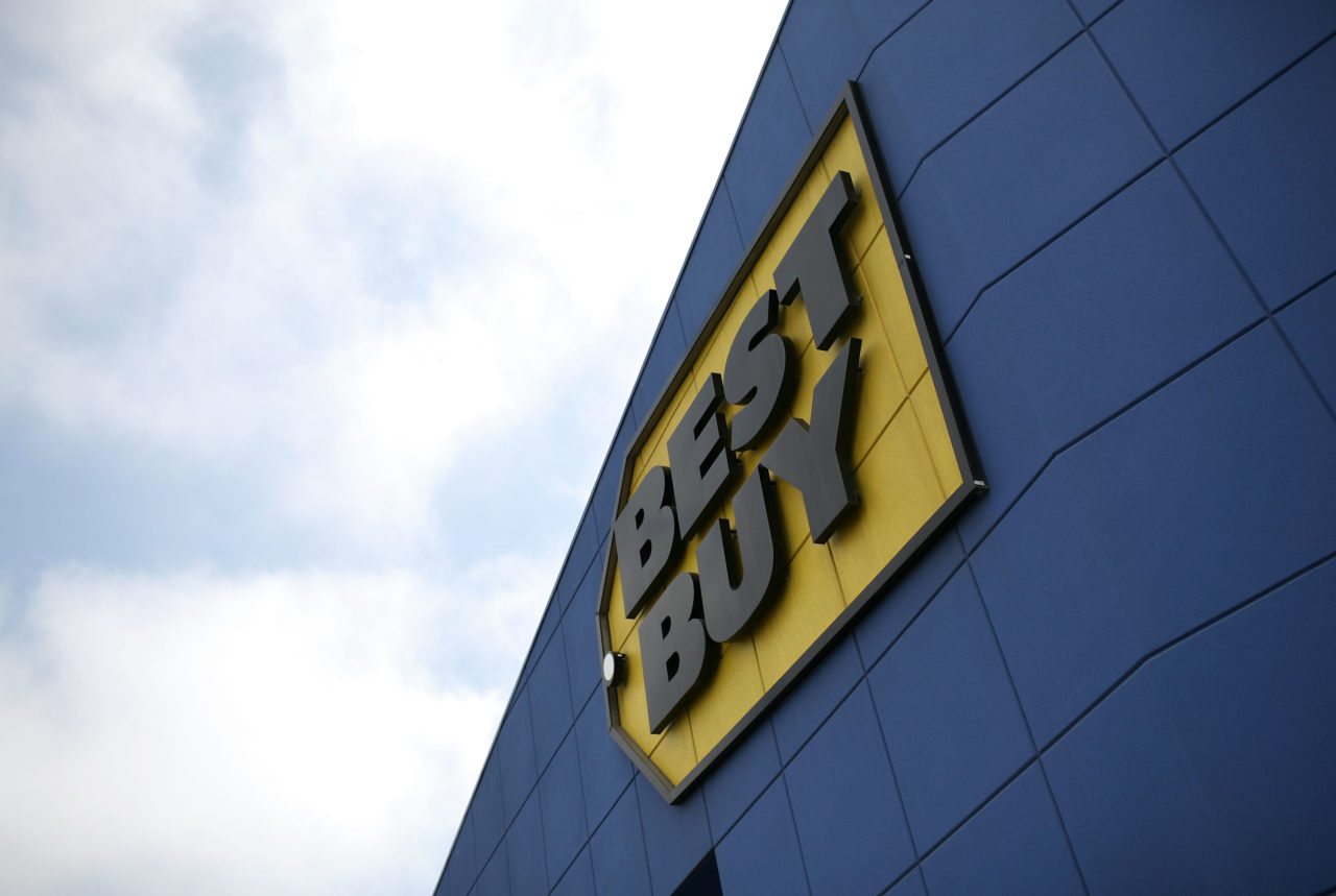 COLMA, CA - SEPTEMBER 15: A Best Buy sign is displayed on the exterior of a Best Buy store September 15, 2008 in Colma, California. Best Buy announced today that it will purchase digital music company Napster for $121 million. (Photo by Justin Sullivan/Getty Images)