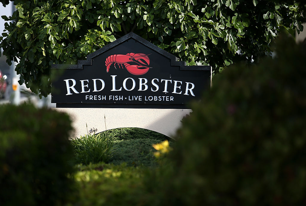SAN BRUNO, CA - MAY 16: A sign is posted in front of a Red Lobster restaurant on May 16, 2014 in San Bruno, California. Darden Restaurants announced an agreement to sell its Red Lobster restaurant chain and and related real estate to investment firm Golden Gate Capital for $2.1 billion. (Photo by Justin Sullivan/Getty Images)